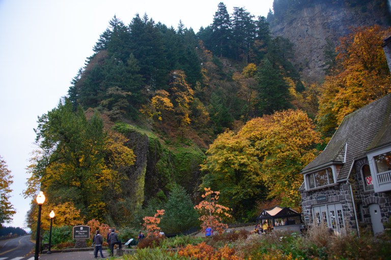 Multnomah Falls lodge in the fall